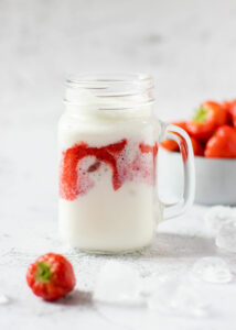 Gezonde aardbeien milkshake