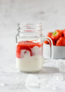 Gezonde aardbeien milkshake