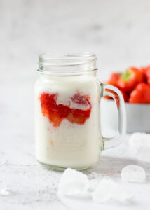 Gezonde aardbeien milkshake