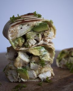 Burrito met kipfilet en avocado
