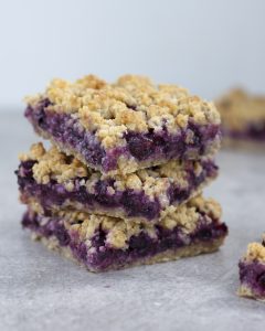 Blauwe bessen crumble met havermout