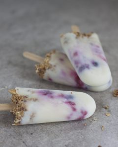 Ontbijt-ijsjes met granola