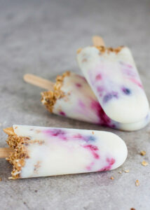 Ontbijt ijsjes met granola