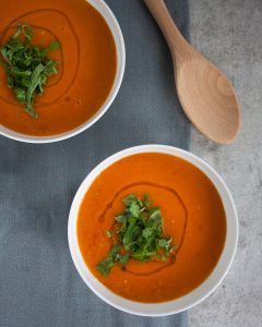 Vicky van Dijk | Tomatensoep met gegrilde paprika's