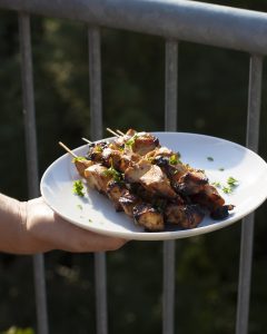 Bier-kipspiesjes