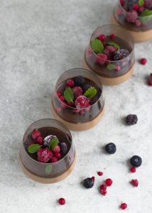 Chocolademousse met rood fruit