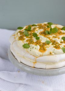 Pavlova met limoncello en passievrucht