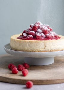 Cheesecake met frambozencoulis