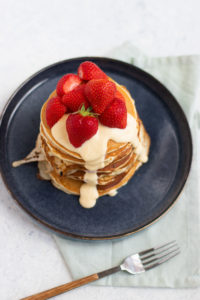 Pannenkoekjes met aardbeien & vanillesaus