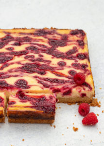 Frambozen cheesecake bars