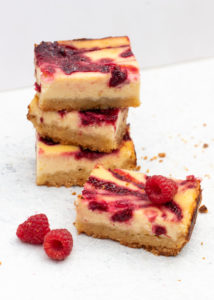 Frambozen cheesecake bars