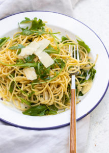 Spaghetti met truffel, rucola & parmezaanse kaas