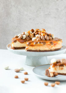 Kruidnoten cheesecake met gezouten karamel