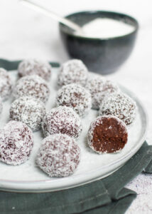 Bliss balls met chocolade & kokos