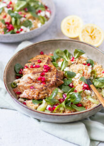 Kalfsribeye met een couscous salade van granaatappel, feta & munt