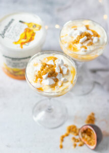 Licor 43 Yoghurt met meringue & passievruchten curd