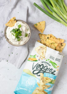 Chips dip met verse bieslook & lente-ui